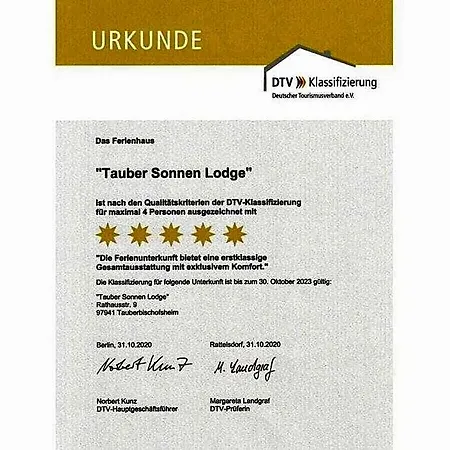 Welcoming Near *