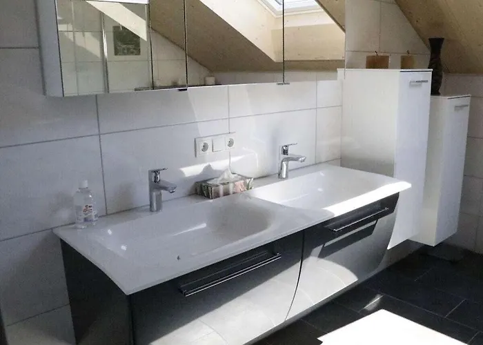 Welcoming Near * 陶博比斯霍夫斯海姆